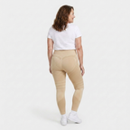 Legging Serena de cintura alta con tejido 3D en color caqui, vista trasera
