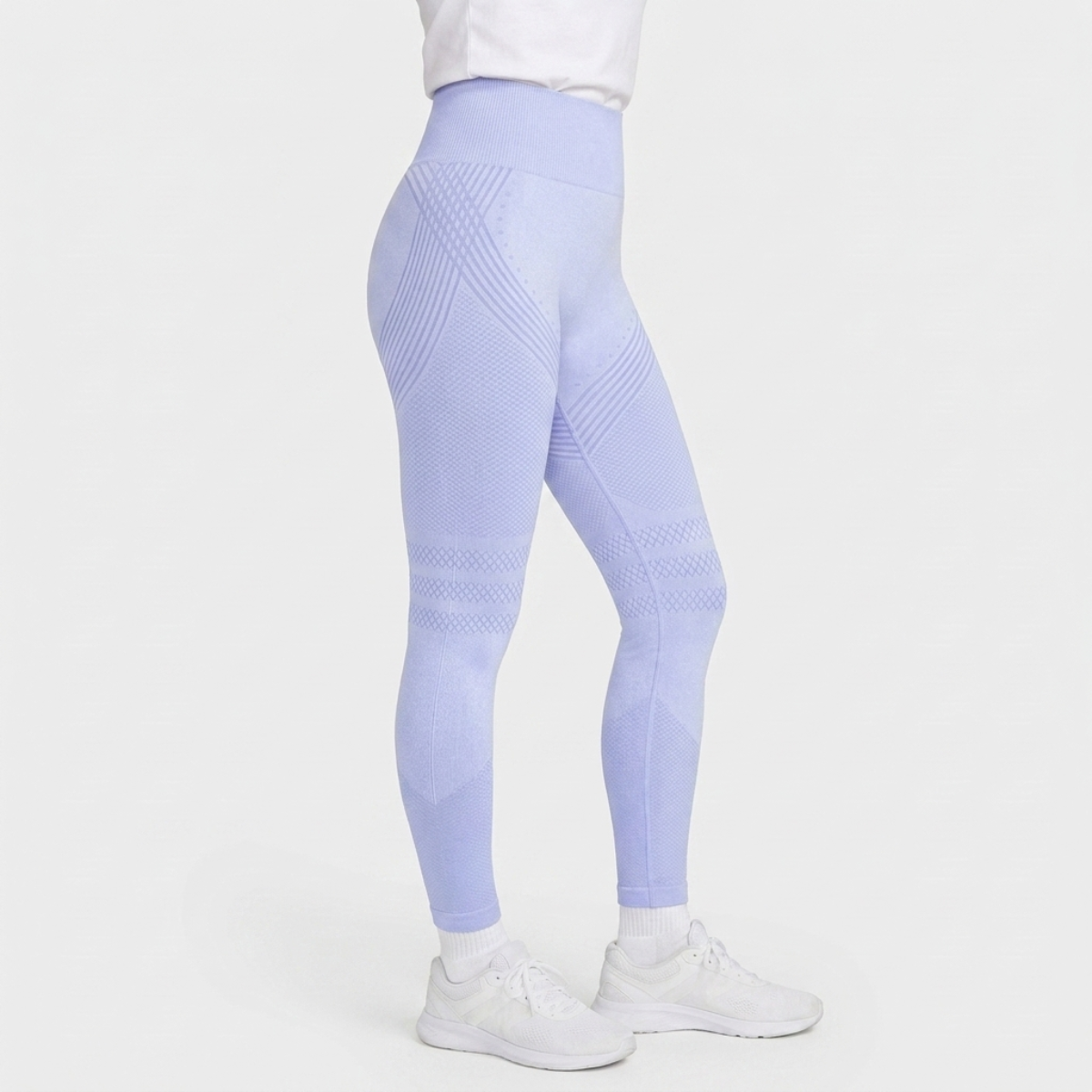 Legging Serena de cintura alta con tejido 3D en color violeta, vista lateral